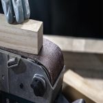 ⁦حزام صنفره خشب للصنفره للدبابه بوش خشانه 80 BOSCH Sanding Belt BfWP,100x610mm,G80⁩ - الصورة ⁦4⁩
