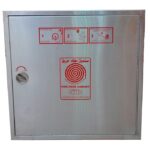 دولاب بافاريا معدات اطفاء استانلس استيل طراز Taurus مقاس 800*800*300 مم يمين داخل الحائط BAVARIA FC-SS